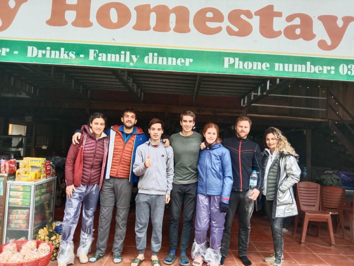Du Gia - Tay Homestay Làng Cac Habitación foto
